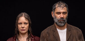 Inédita no Brasil, Veneno, da premiada dramaturga holandesa Lot Vekemans, está em cartaz no Teatro Estúdio