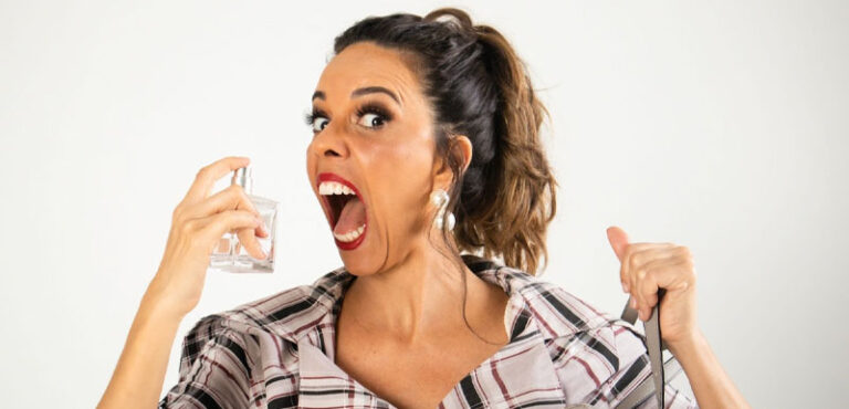 Flávia Reis faz estreia paulistana da comédia Neurótica! em julho no Teatro J. Safra