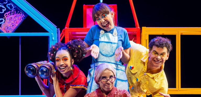 Teatro infantil acessível Da Janela cria reflexão sobre diferenças e a importância da inclusão das pessoas com deficiência